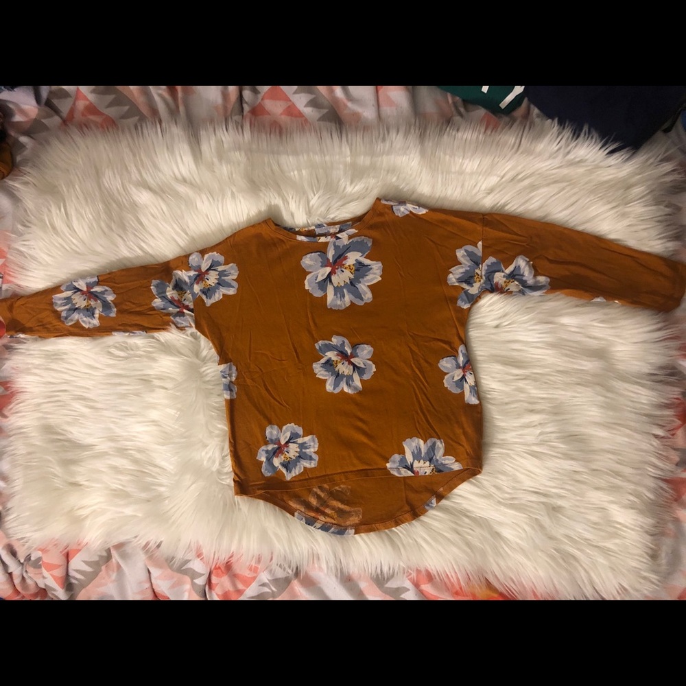 Old Navy Girls shirt